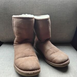 UGG Brown Ankle Boots Size 9 Need A New Home